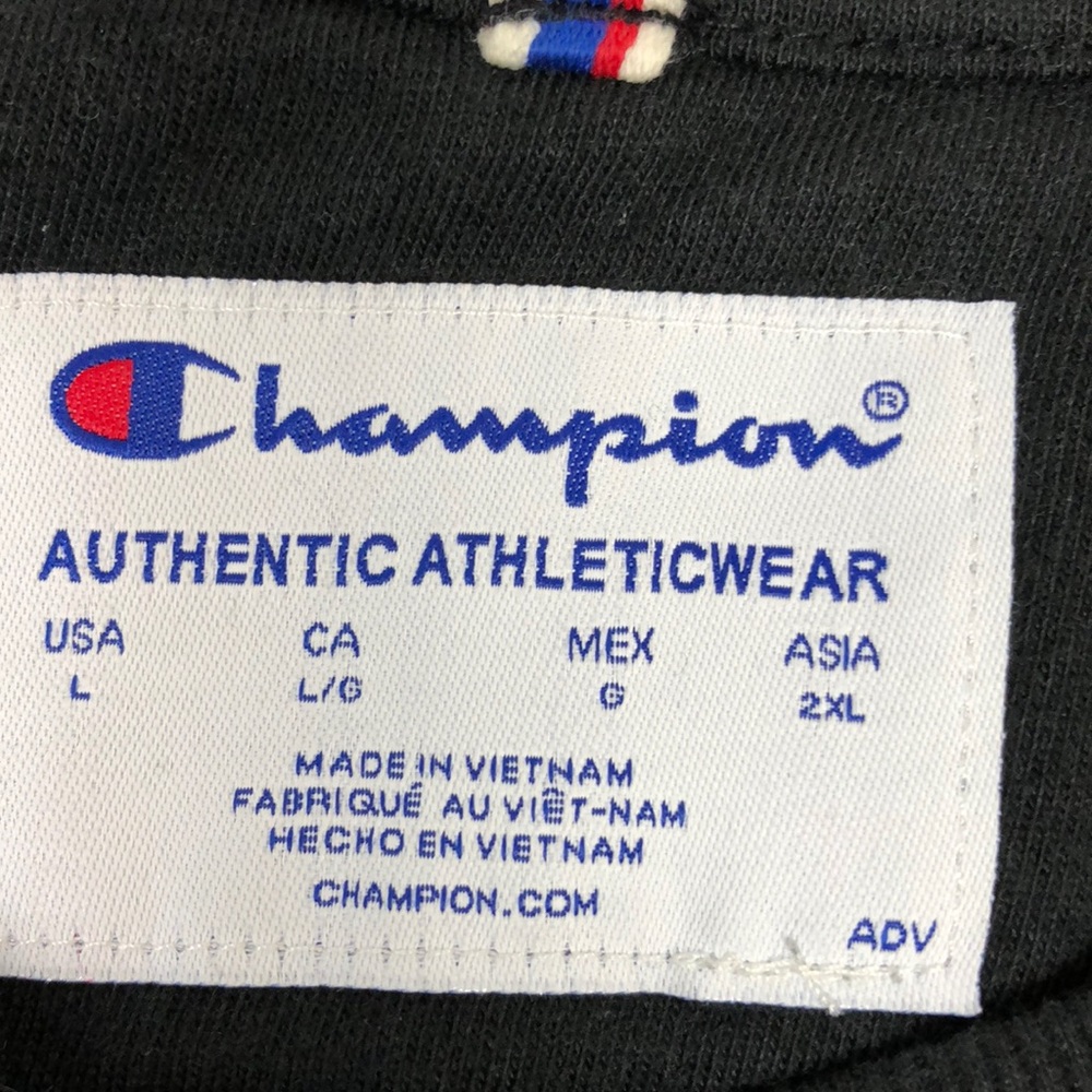 💥FINAL SALE💥 Champion Women’s Shirt Size Large - Picture 6 of 6